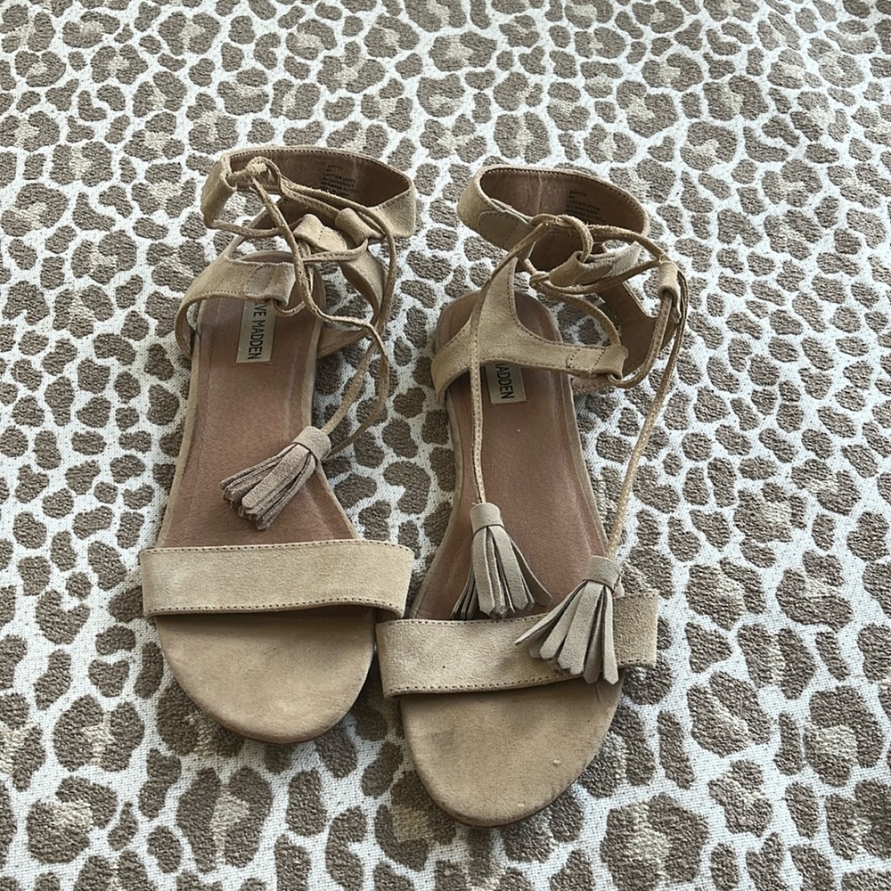 Steve Madden Darren ankle tie flat sandals sz 9 good used condition